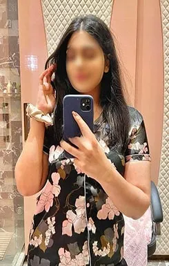 Escort Service in Manali